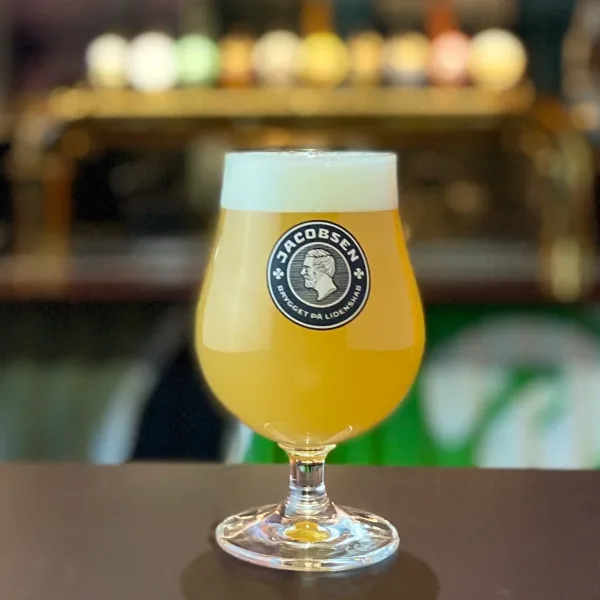 Erdinger Weissbier 0,4L